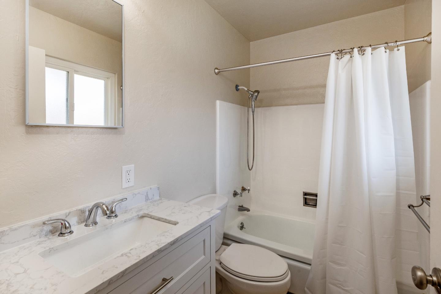 Detail Gallery Image 11 of 39 For 1868 Davis St, San Jose,  CA 95126 - – Beds | – Baths