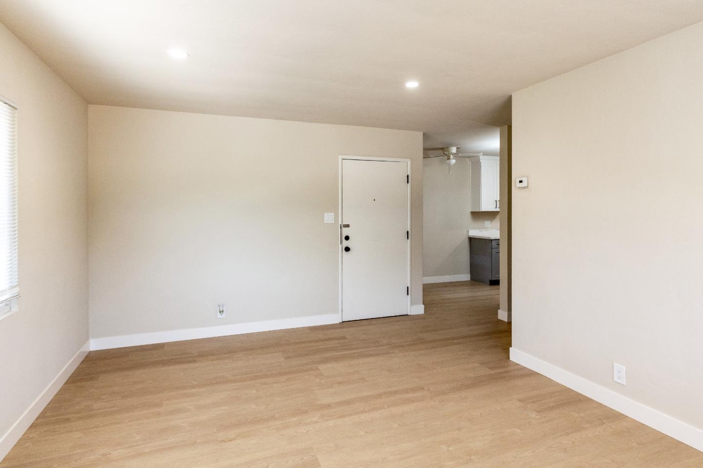 Detail Gallery Image 4 of 39 For 1868 Davis St, San Jose,  CA 95126 - – Beds | – Baths