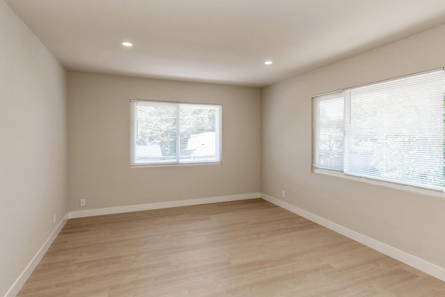 Detail Gallery Image 8 of 39 For 1868 Davis St, San Jose,  CA 95126 - – Beds | – Baths