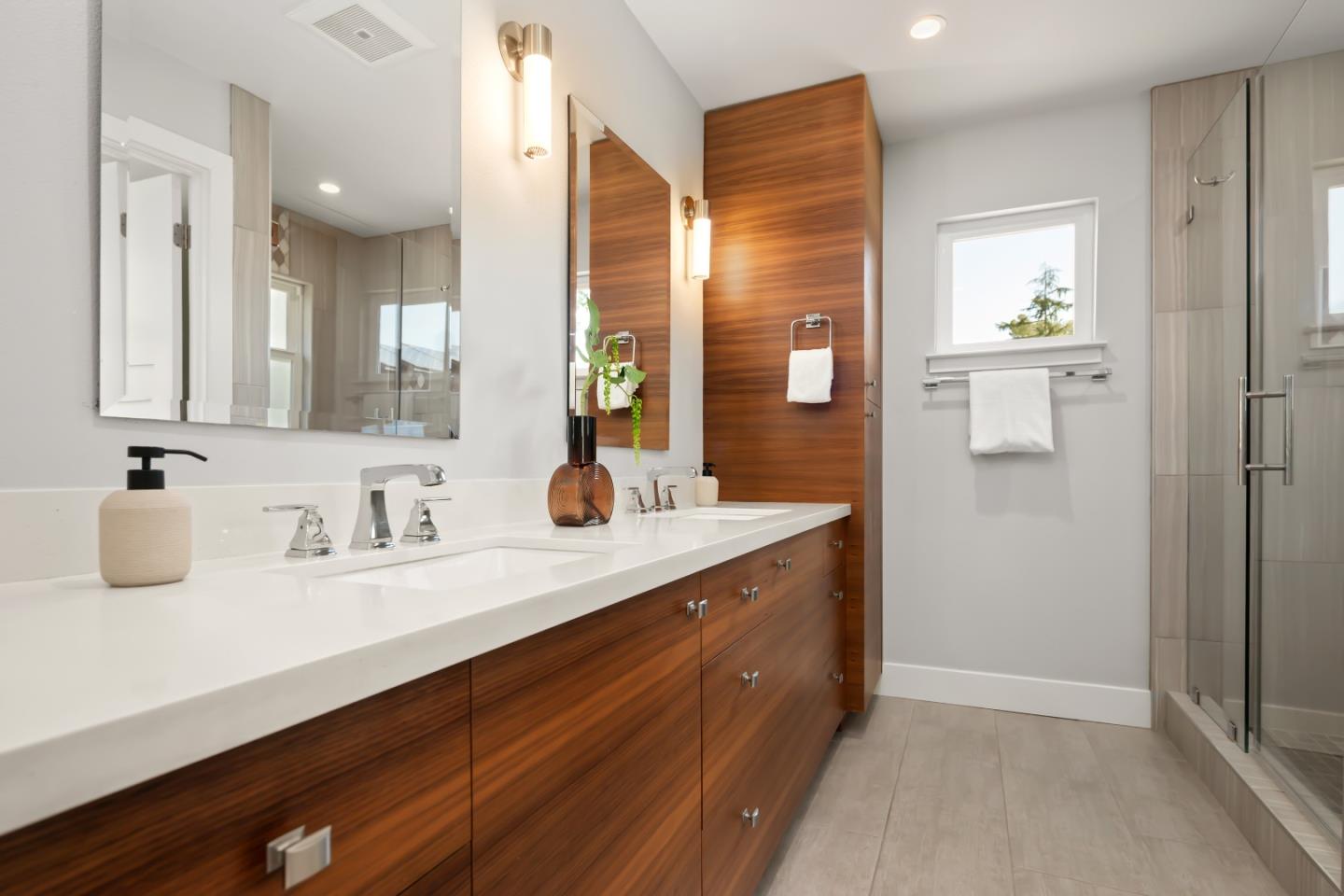 Detail Gallery Image 12 of 29 For 231 More Ave, Los Gatos,  CA 95032 - 4 Beds | 3/1 Baths