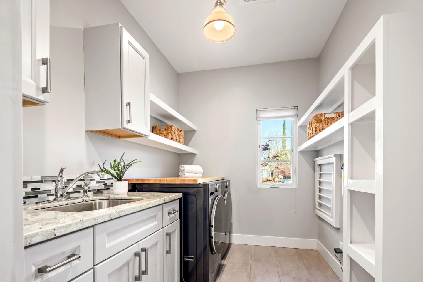 Detail Gallery Image 22 of 29 For 231 More Ave, Los Gatos,  CA 95032 - 4 Beds | 3/1 Baths