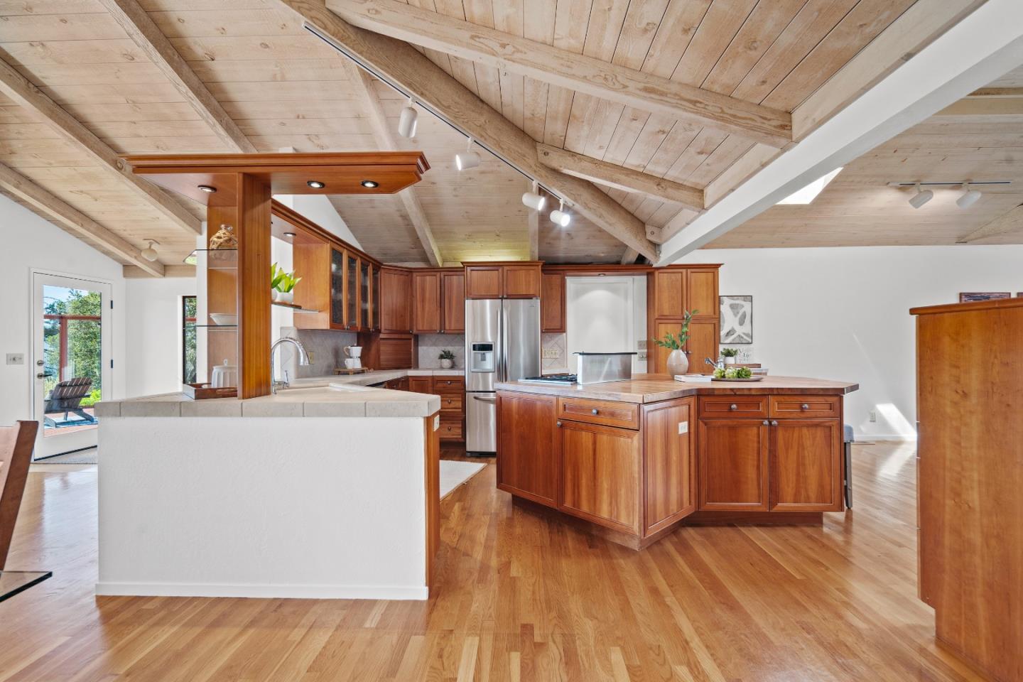 Detail Gallery Image 16 of 50 For 11605 Mccarthy Rd, Carmel Valley,  CA 93924 - 5 Beds | 3 Baths
