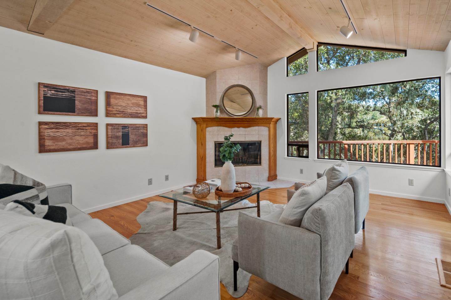 Detail Gallery Image 21 of 50 For 11605 Mccarthy Rd, Carmel Valley,  CA 93924 - 5 Beds | 3 Baths