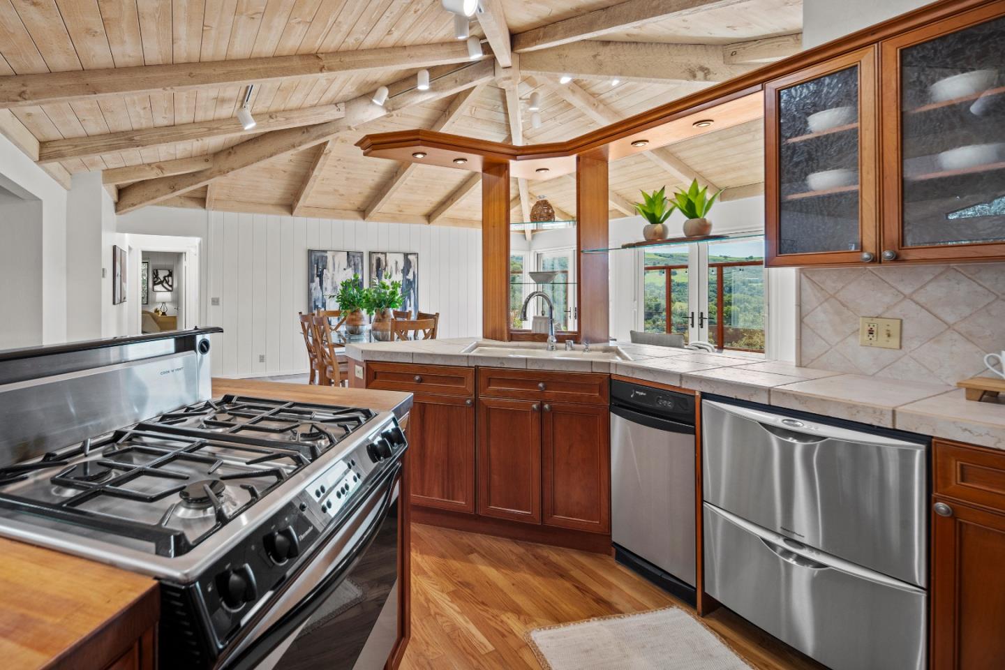 Detail Gallery Image 27 of 50 For 11605 Mccarthy Rd, Carmel Valley,  CA 93924 - 5 Beds | 3 Baths