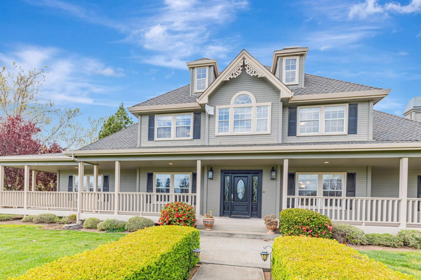 560 Tevis TRL, Hollister CA 95023