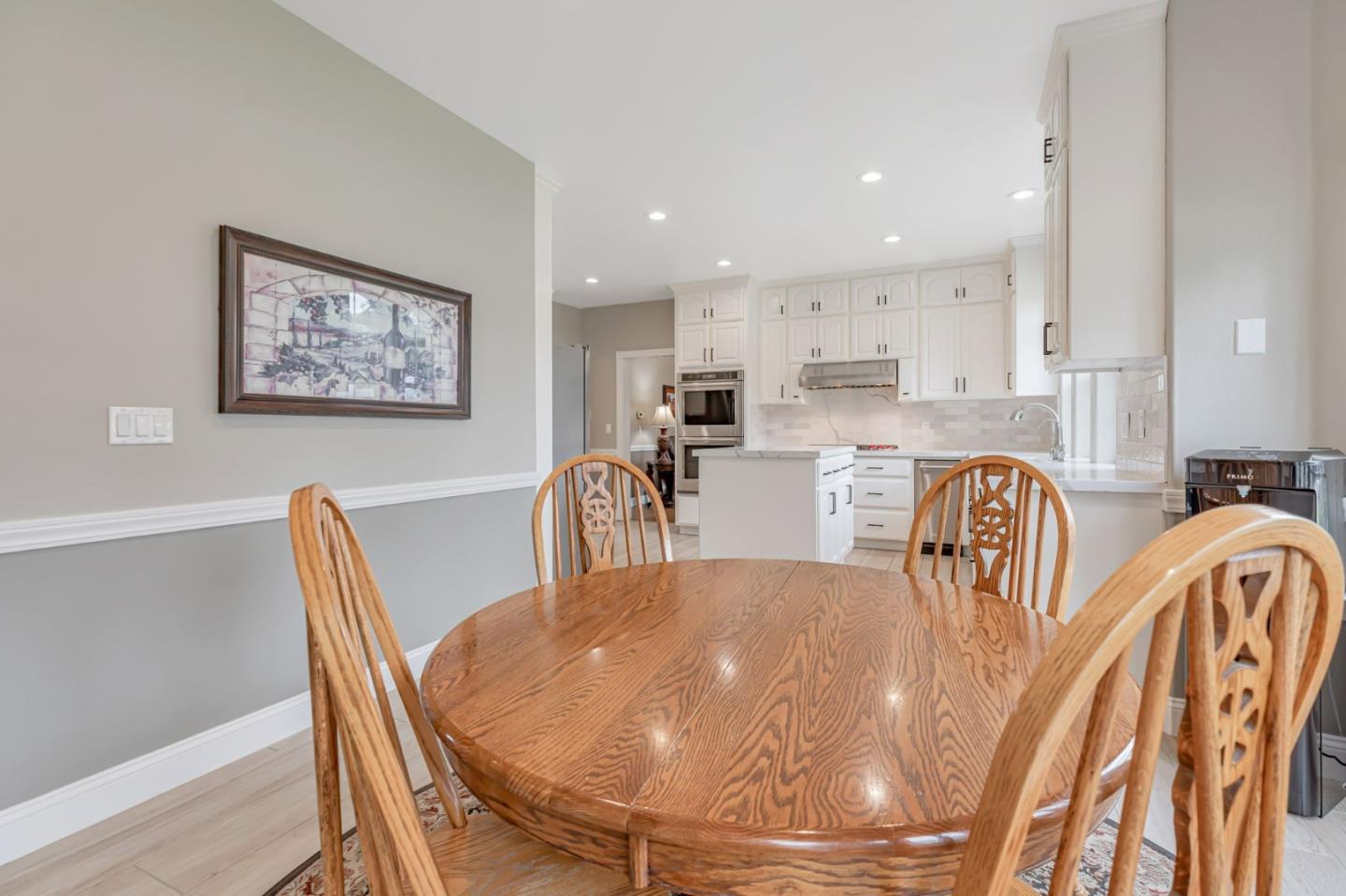 Detail Gallery Image 23 of 93 For 560 Tevis Trl, Hollister,  CA 95023 - 6 Beds | 3/1 Baths