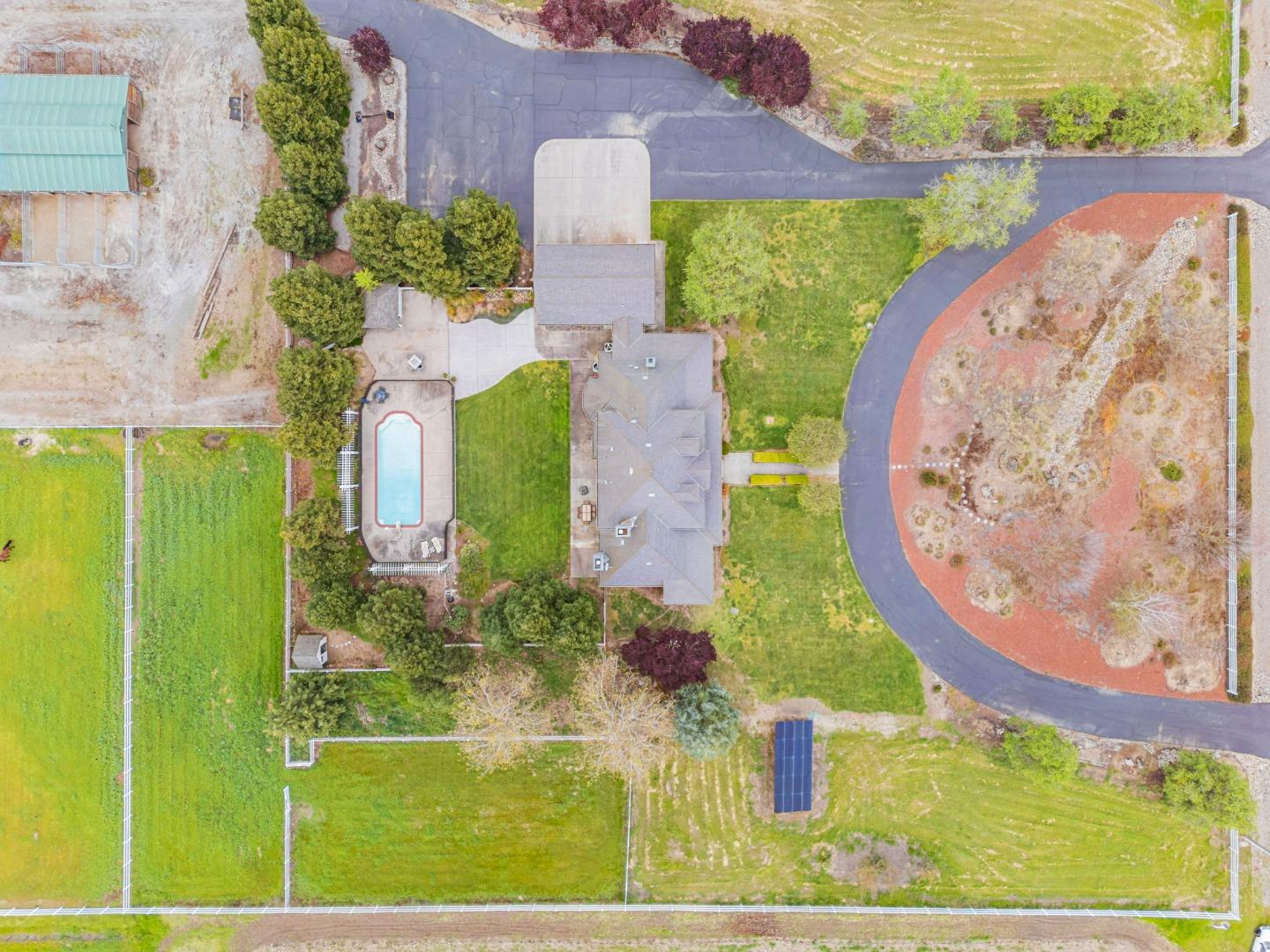 Detail Gallery Image 91 of 93 For 560 Tevis Trl, Hollister,  CA 95023 - 6 Beds | 3/1 Baths