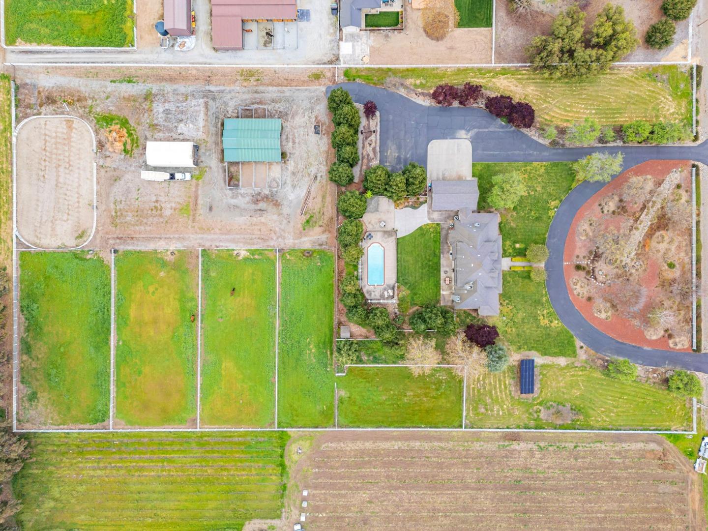 Detail Gallery Image 92 of 93 For 560 Tevis Trl, Hollister,  CA 95023 - 6 Beds | 3/1 Baths