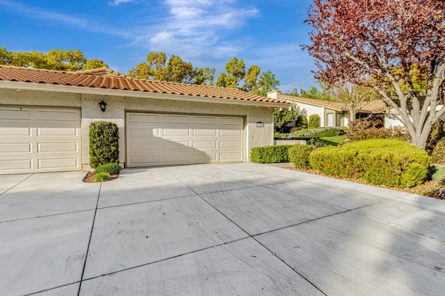 Detail Gallery Image 2 of 35 For 8344 Riesling Way, San Jose,  CA 95135 - 2 Beds | 2 Baths