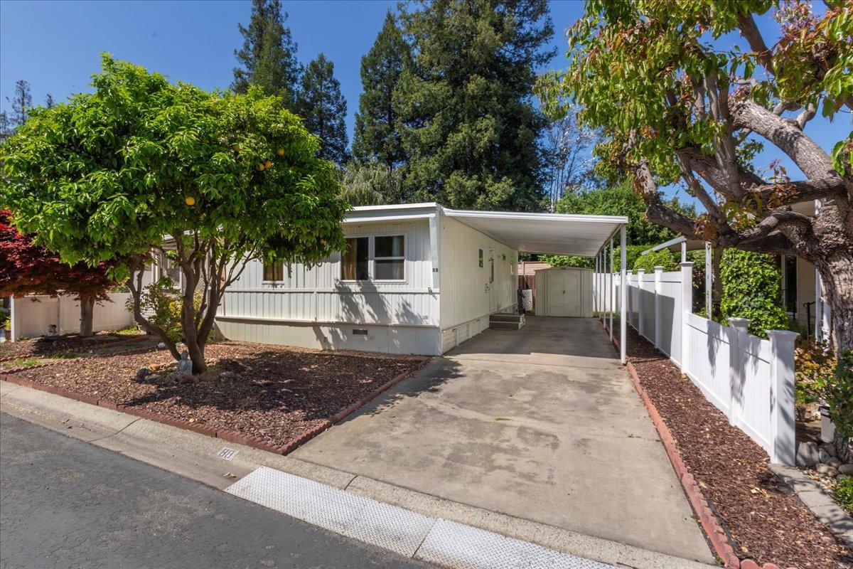 Detail Gallery Image 2 of 24 For 88 La Paz Way #88,  Campbell,  CA 95008 - 2 Beds | 1 Baths