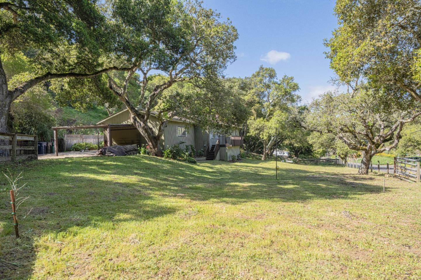 Detail Gallery Image 3 of 44 For 676 Paradise Rd, Salinas,  CA 93907 - 3 Beds | 2 Baths