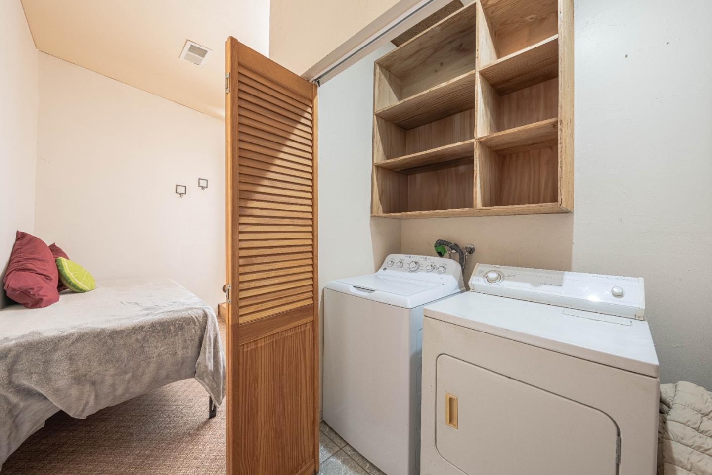 Detail Gallery Image 30 of 44 For 676 Paradise Rd, Salinas,  CA 93907 - 3 Beds | 2 Baths