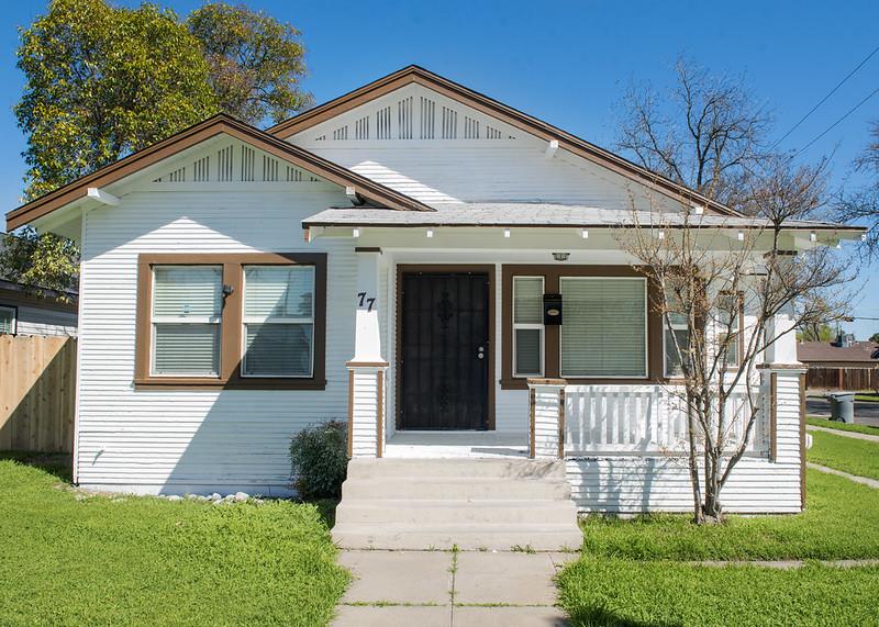 Detail Gallery Image 2 of 12 For 77 E Main St, Merced,  CA 95340 - 2 Beds | 1 Baths