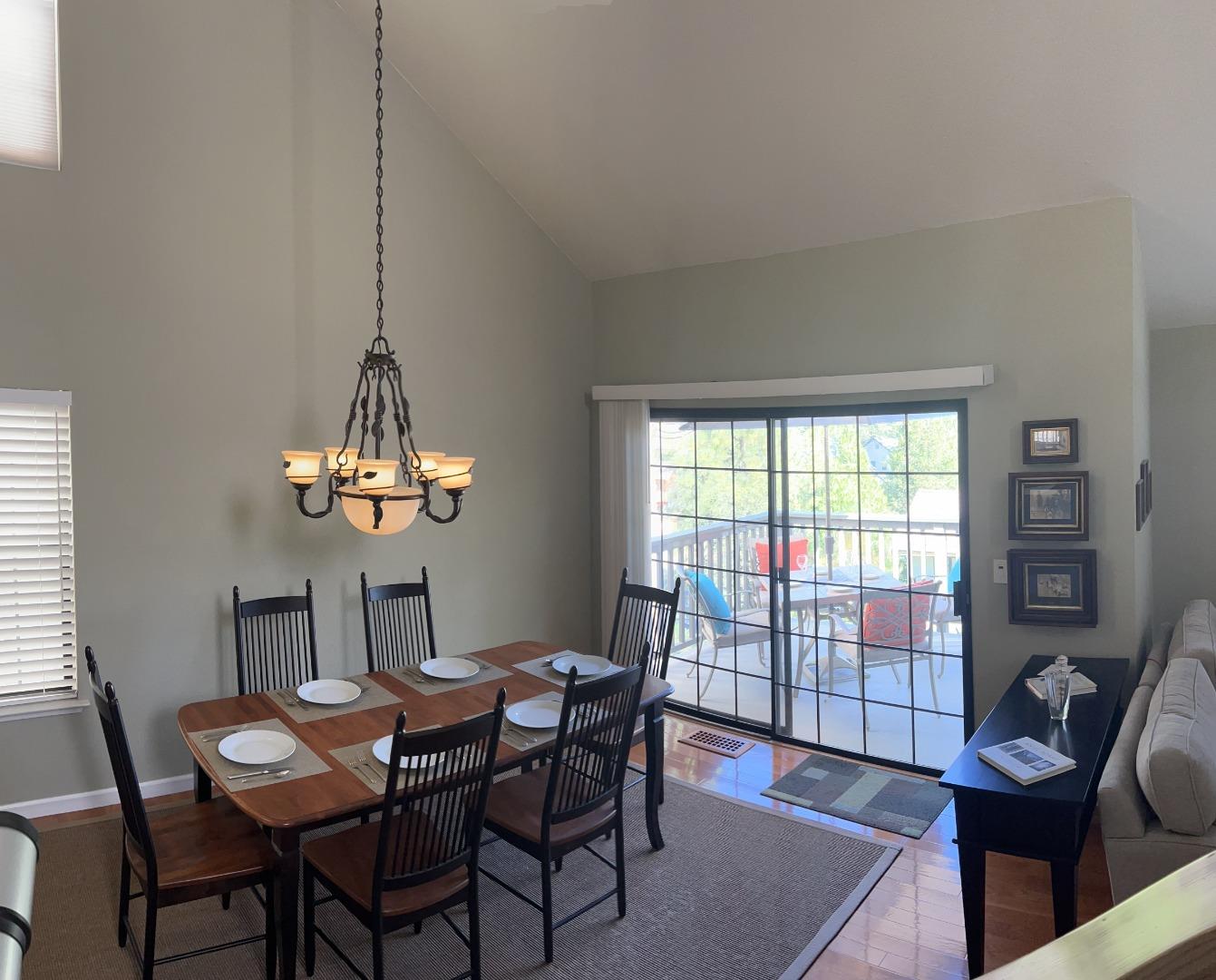 Detail Gallery Image 14 of 39 For 40586 Saddleback Rd, Bass Lake,  CA 93604 - 5 Beds | 3/1 Baths