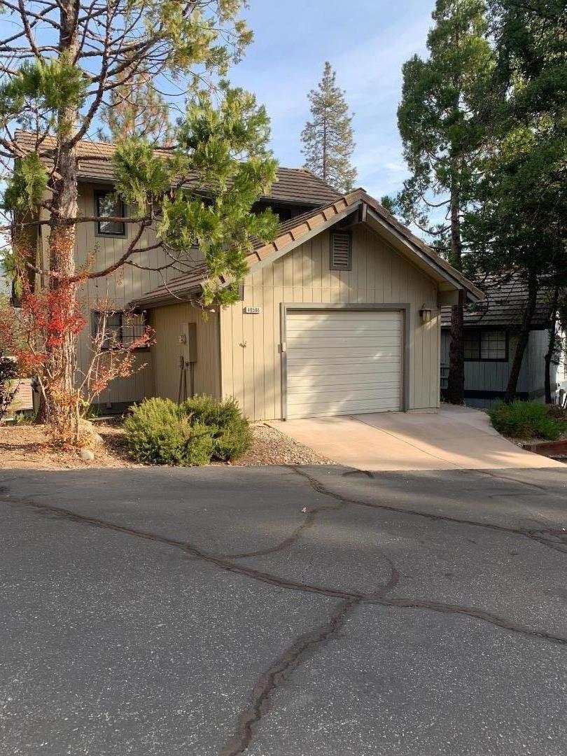 Detail Gallery Image 2 of 39 For 40586 Saddleback Rd, Bass Lake,  CA 93604 - 5 Beds | 3/1 Baths