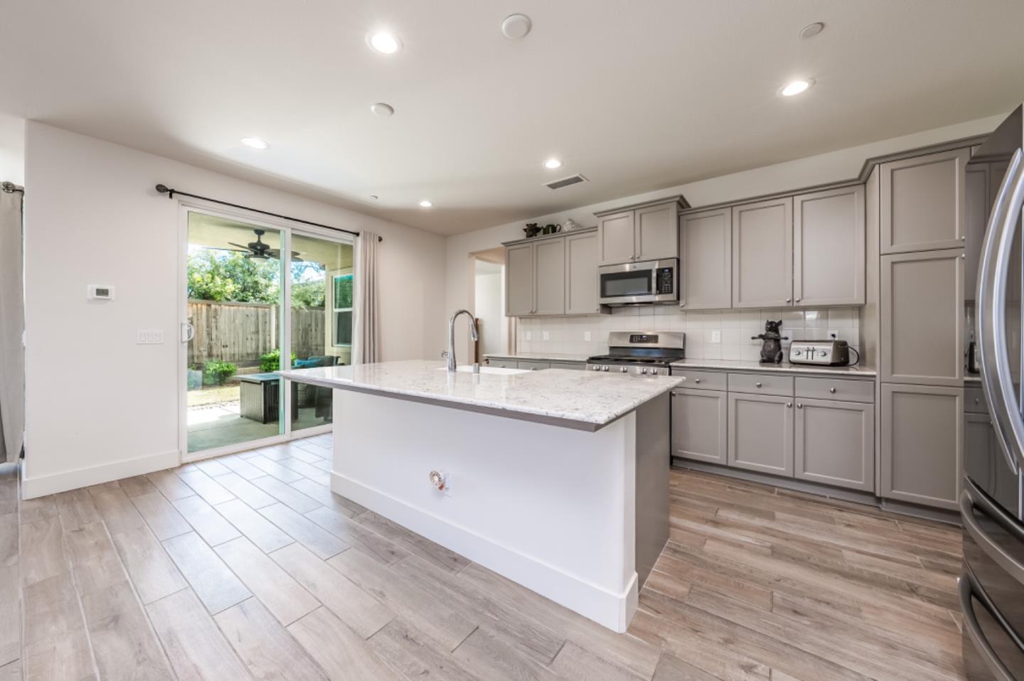 Detail Gallery Image 13 of 69 For 848 Orchard Hills Rd, Madera,  CA 93636 - 3 Beds | 2/1 Baths
