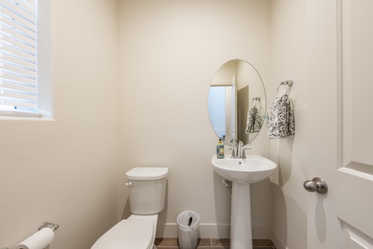 Detail Gallery Image 8 of 69 For 848 Orchard Hills Rd, Madera,  CA 93636 - 3 Beds | 2/1 Baths