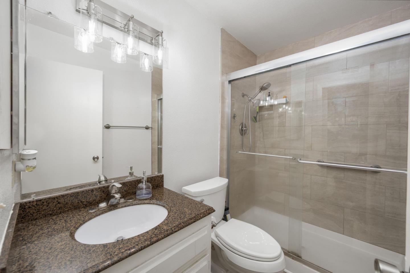 Detail Gallery Image 13 of 28 For 3575 Guava Way, Oceanside,  CA 92058 - 2 Beds | 2 Baths