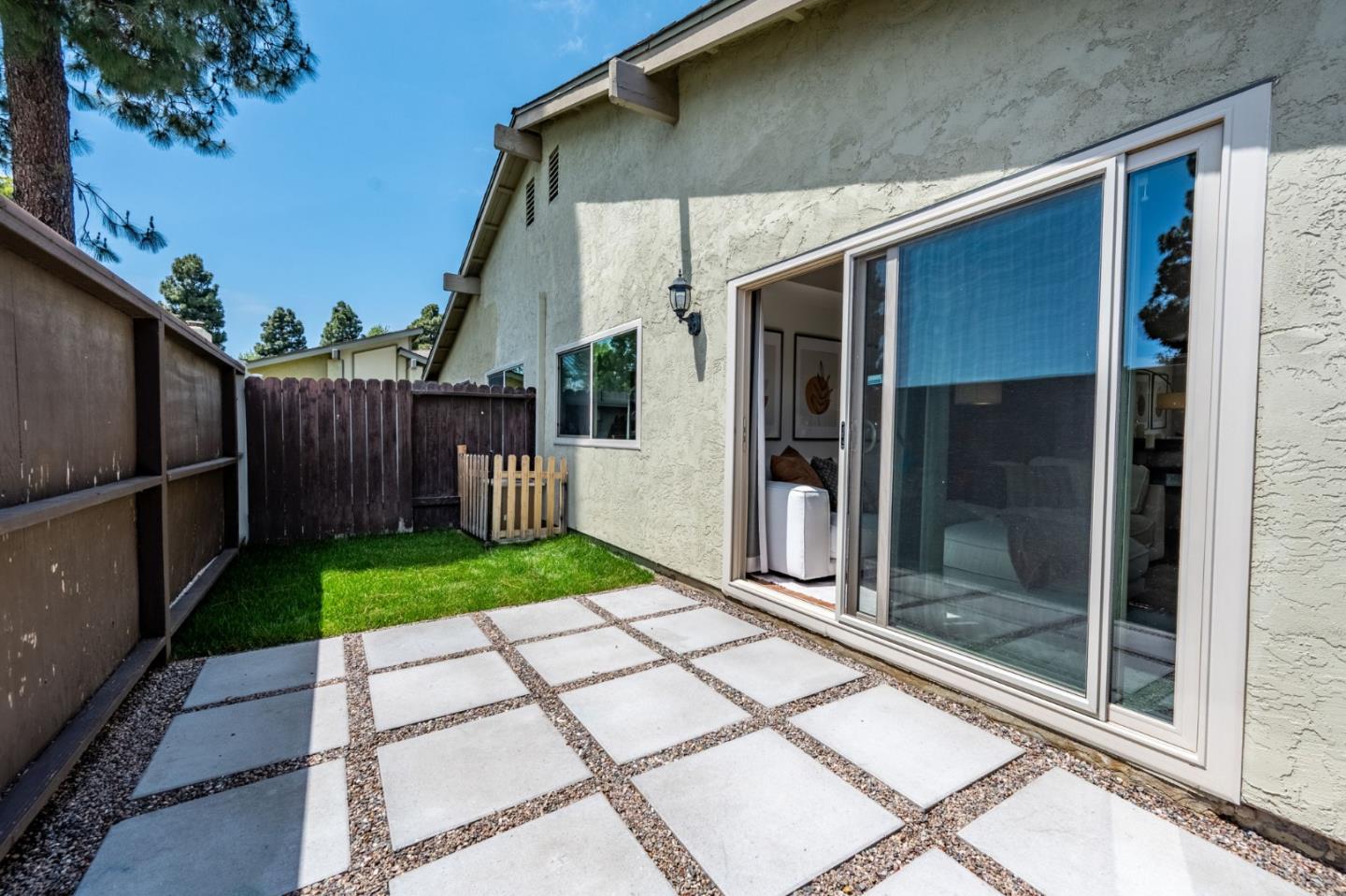 Detail Gallery Image 18 of 28 For 3575 Guava Way, Oceanside,  CA 92058 - 2 Beds | 2 Baths