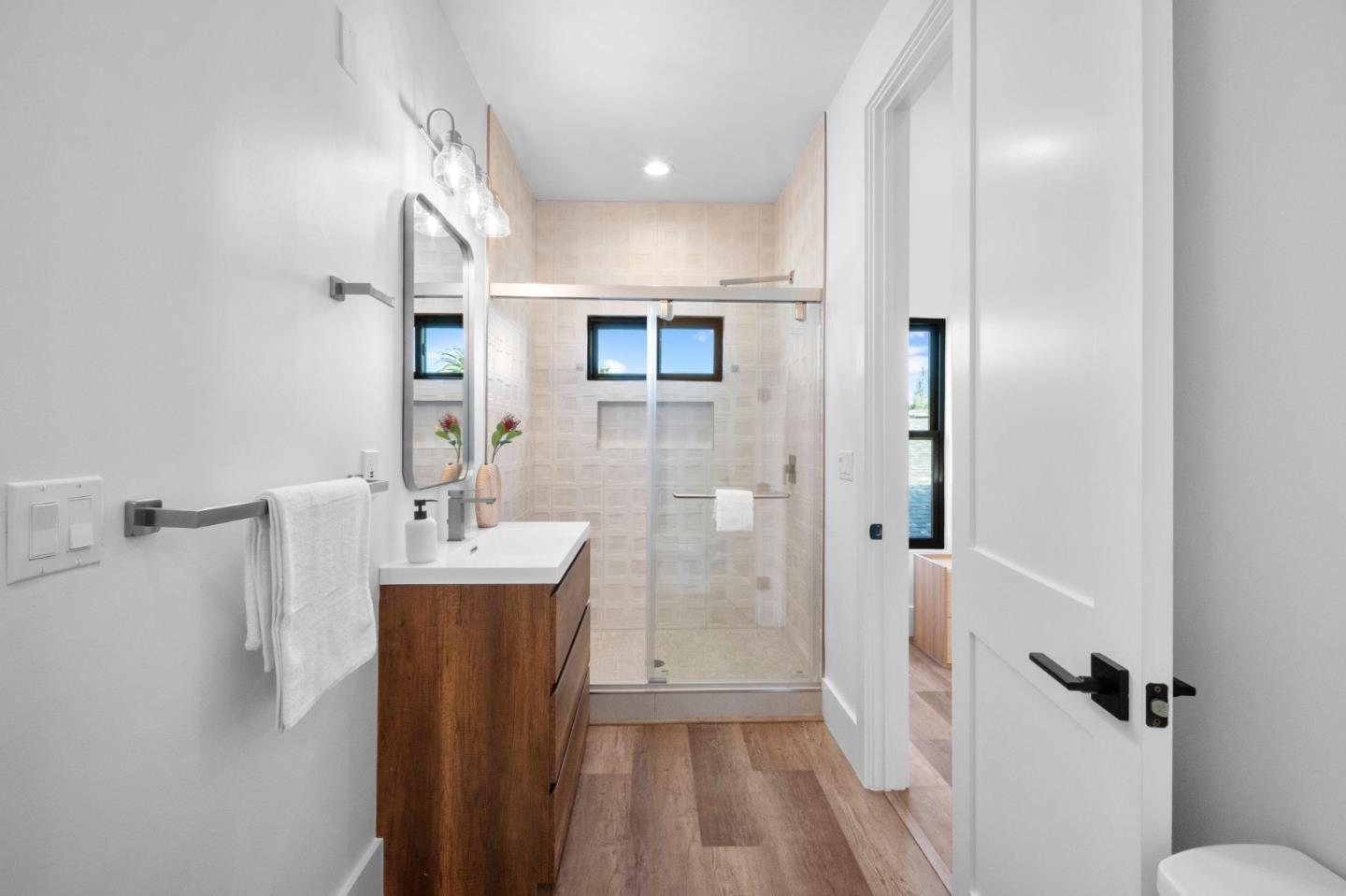 Detail Gallery Image 28 of 46 For 288 Clearpark Cir, San Jose,  CA 95136 - 7 Beds | 7/1 Baths