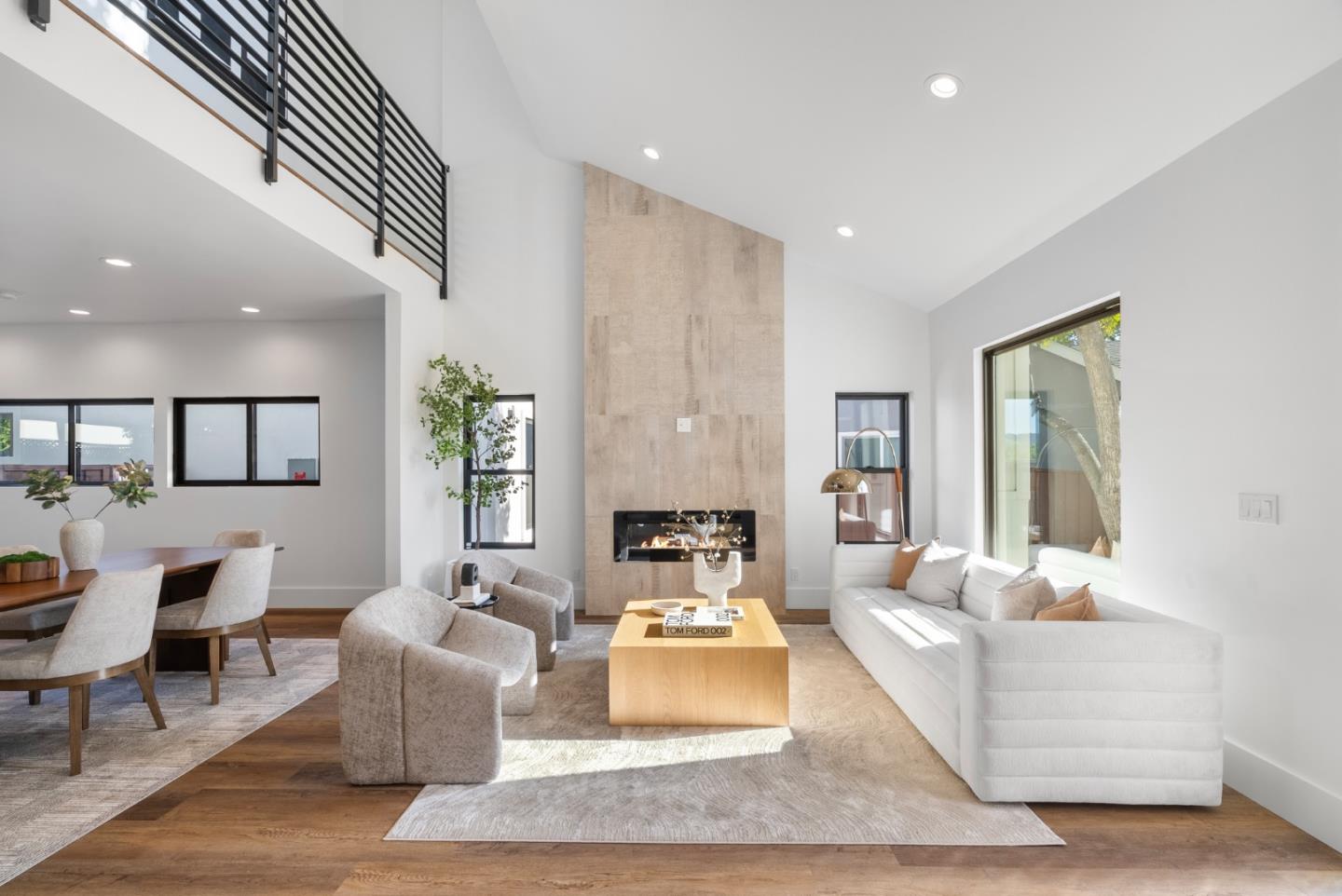 Detail Gallery Image 3 of 46 For 288 Clearpark Cir, San Jose,  CA 95136 - 7 Beds | 7/1 Baths