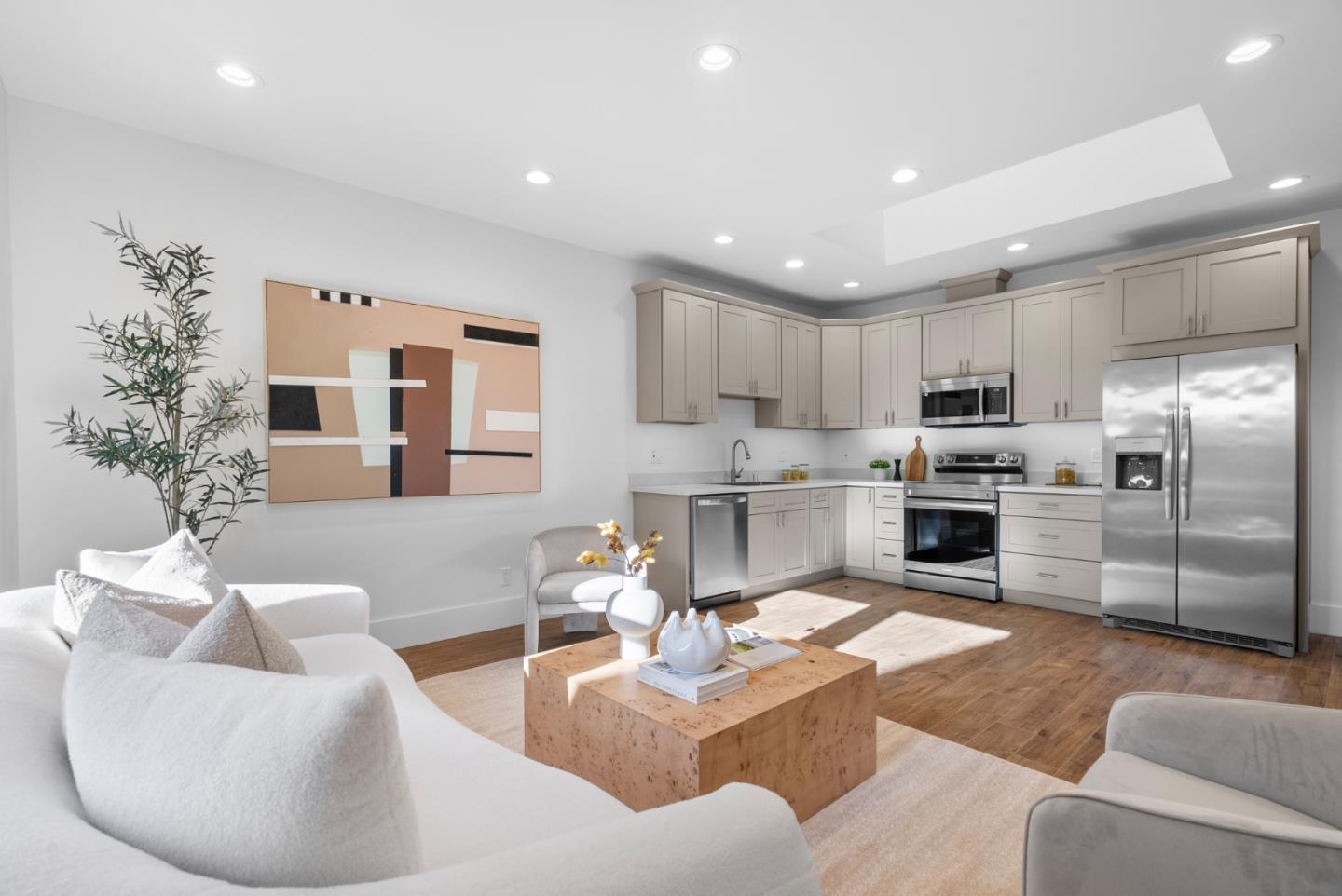 Detail Gallery Image 34 of 46 For 288 Clearpark Cir, San Jose,  CA 95136 - 7 Beds | 7/1 Baths