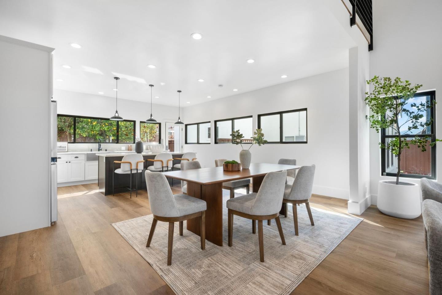 Detail Gallery Image 6 of 46 For 288 Clearpark Cir, San Jose,  CA 95136 - 7 Beds | 7/1 Baths
