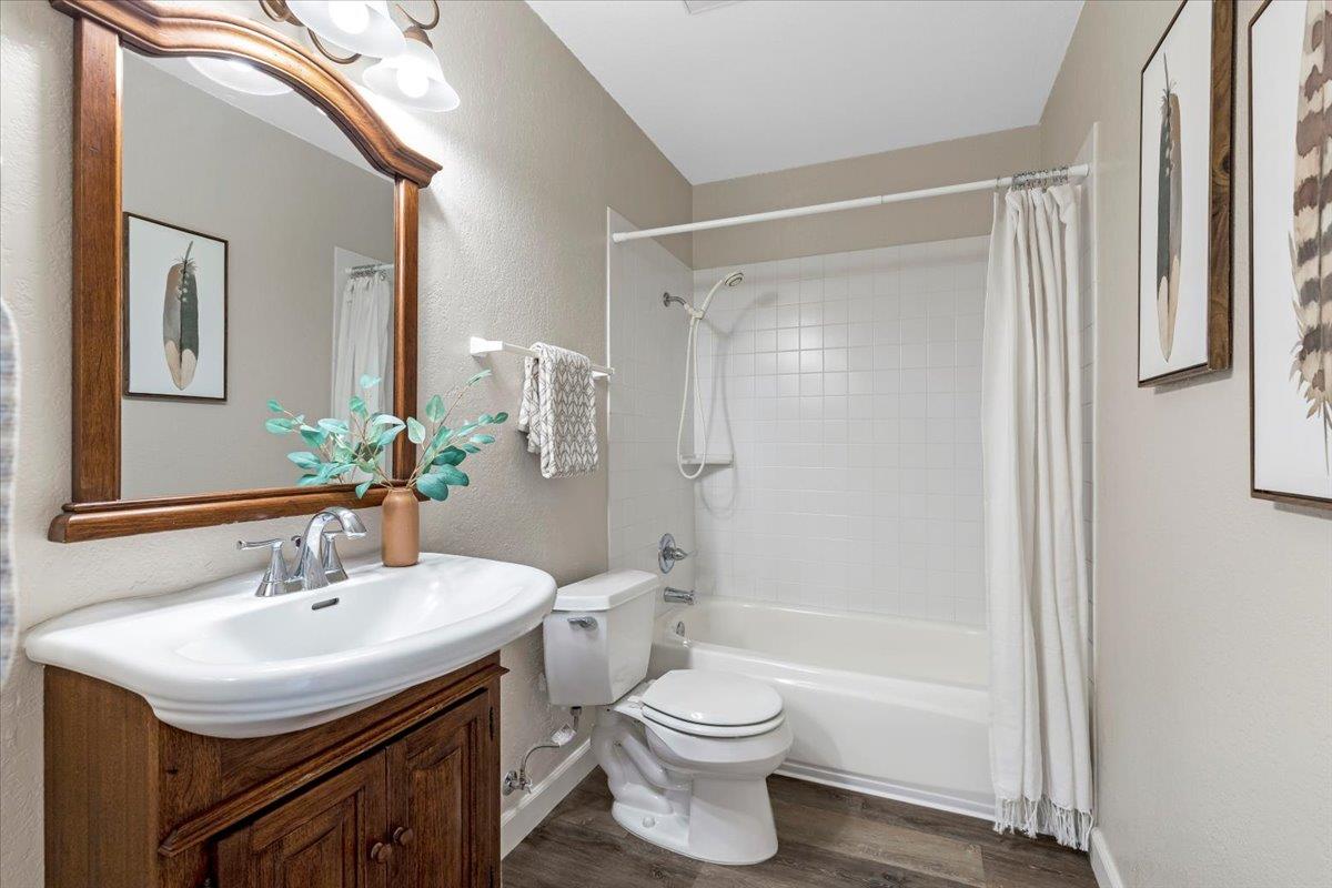 Detail Gallery Image 27 of 39 For 1108 Camber Tree Ct, San Jose,  CA 95120 - 3 Beds | 2 Baths