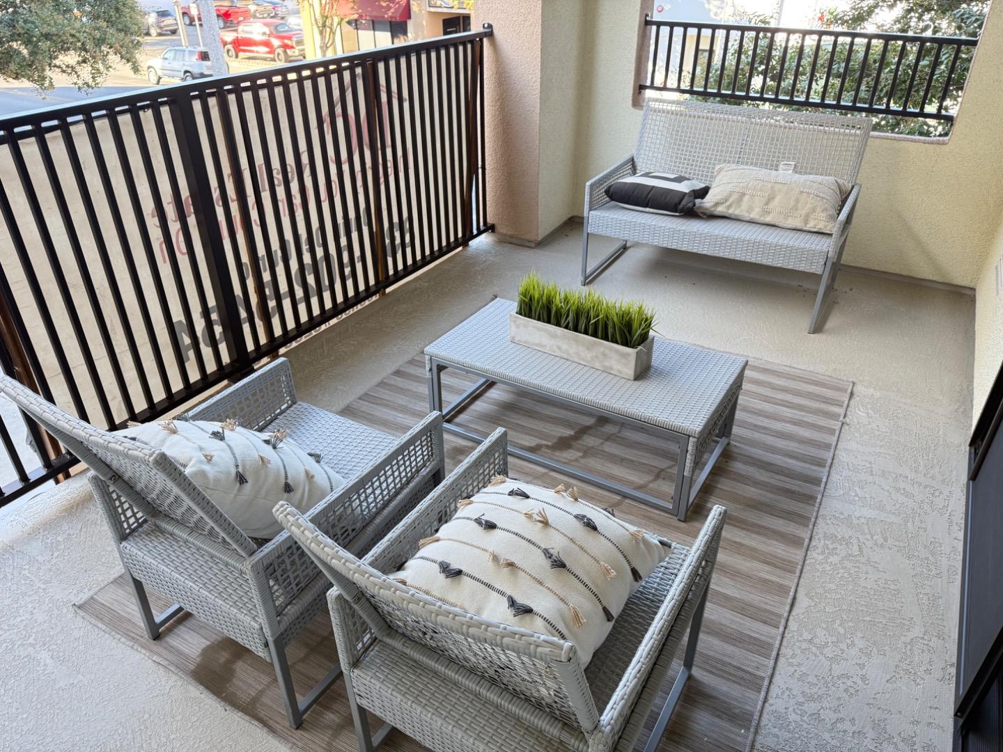 Detail Gallery Image 17 of 31 For 400 San Benito #212,  Hollister,  CA 95023 - 2 Beds | 1 Baths