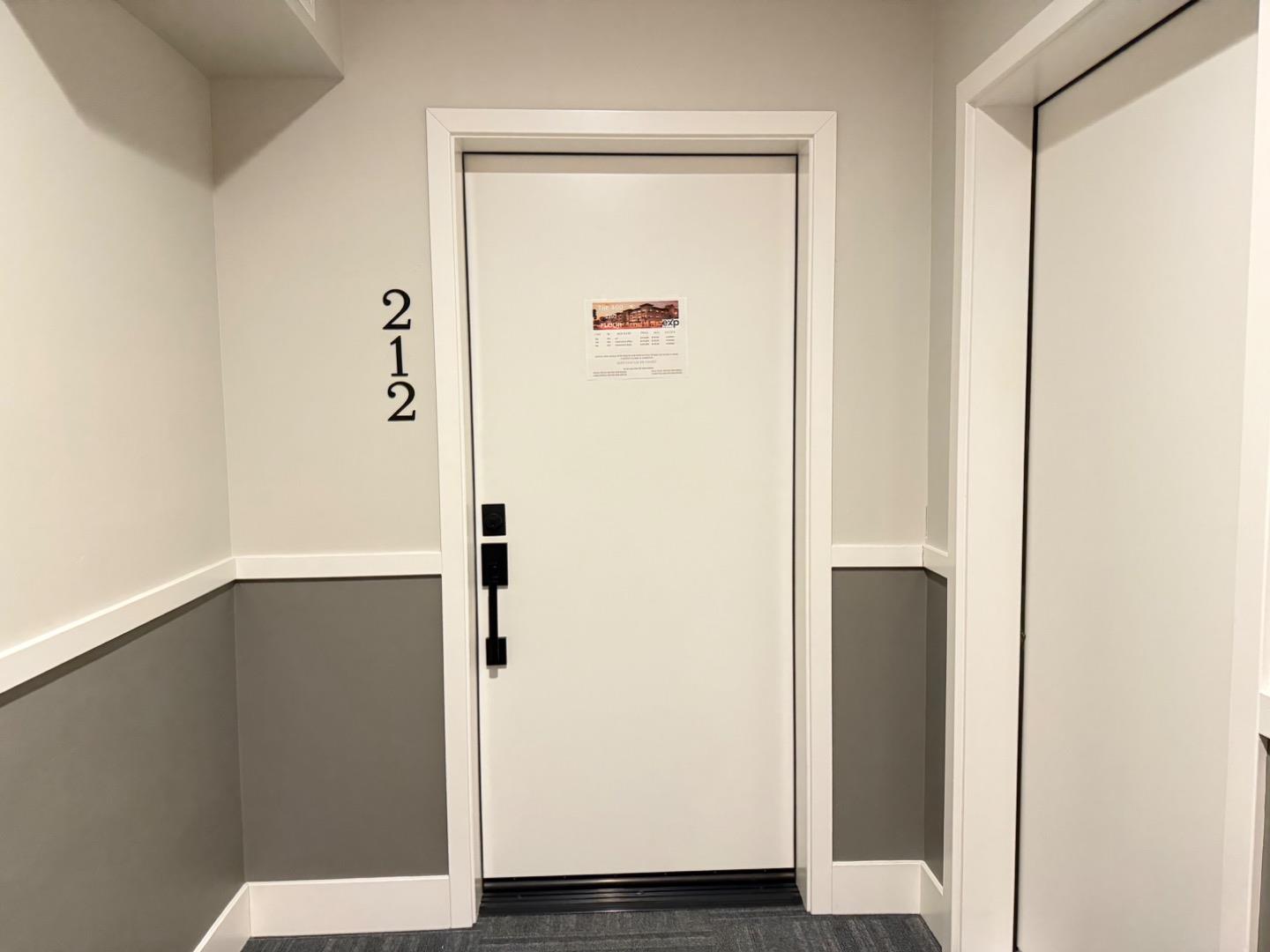 Detail Gallery Image 2 of 31 For 400 San Benito #212,  Hollister,  CA 95023 - 2 Beds | 1 Baths
