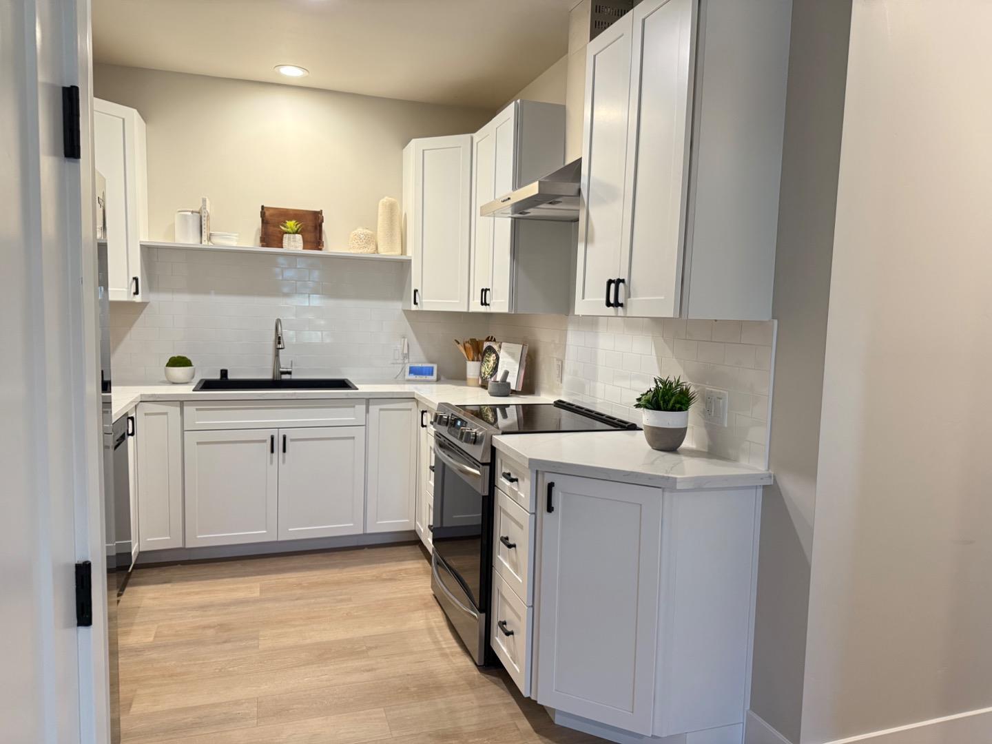 Detail Gallery Image 7 of 31 For 400 San Benito #212,  Hollister,  CA 95023 - 2 Beds | 1 Baths