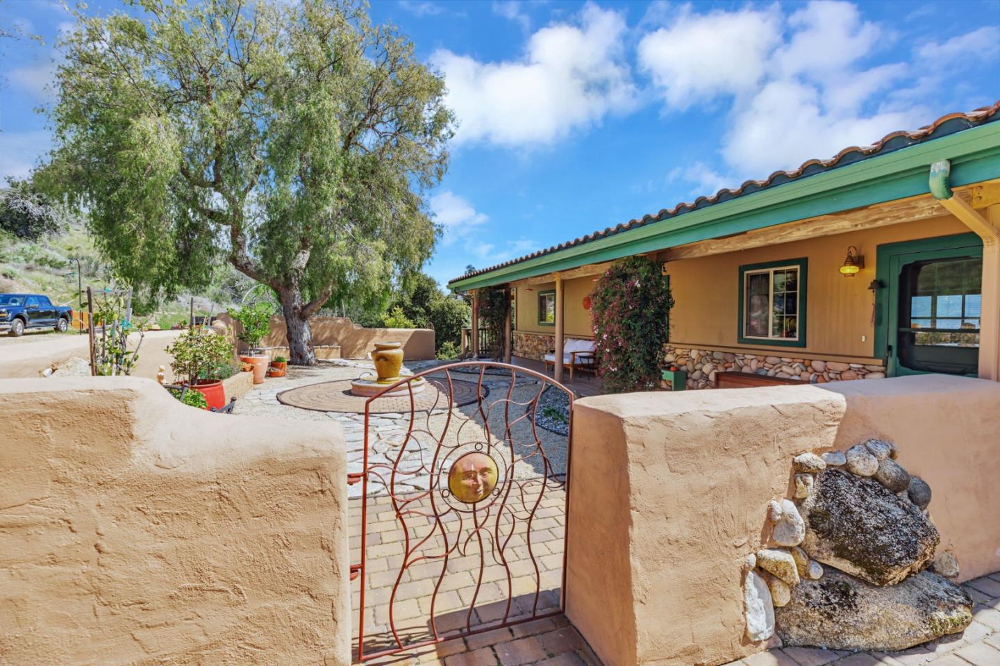Detail Gallery Image 11 of 74 For 18 Asoleado Dr, Carmel Valley,  CA 93924 - 3 Beds | 2 Baths