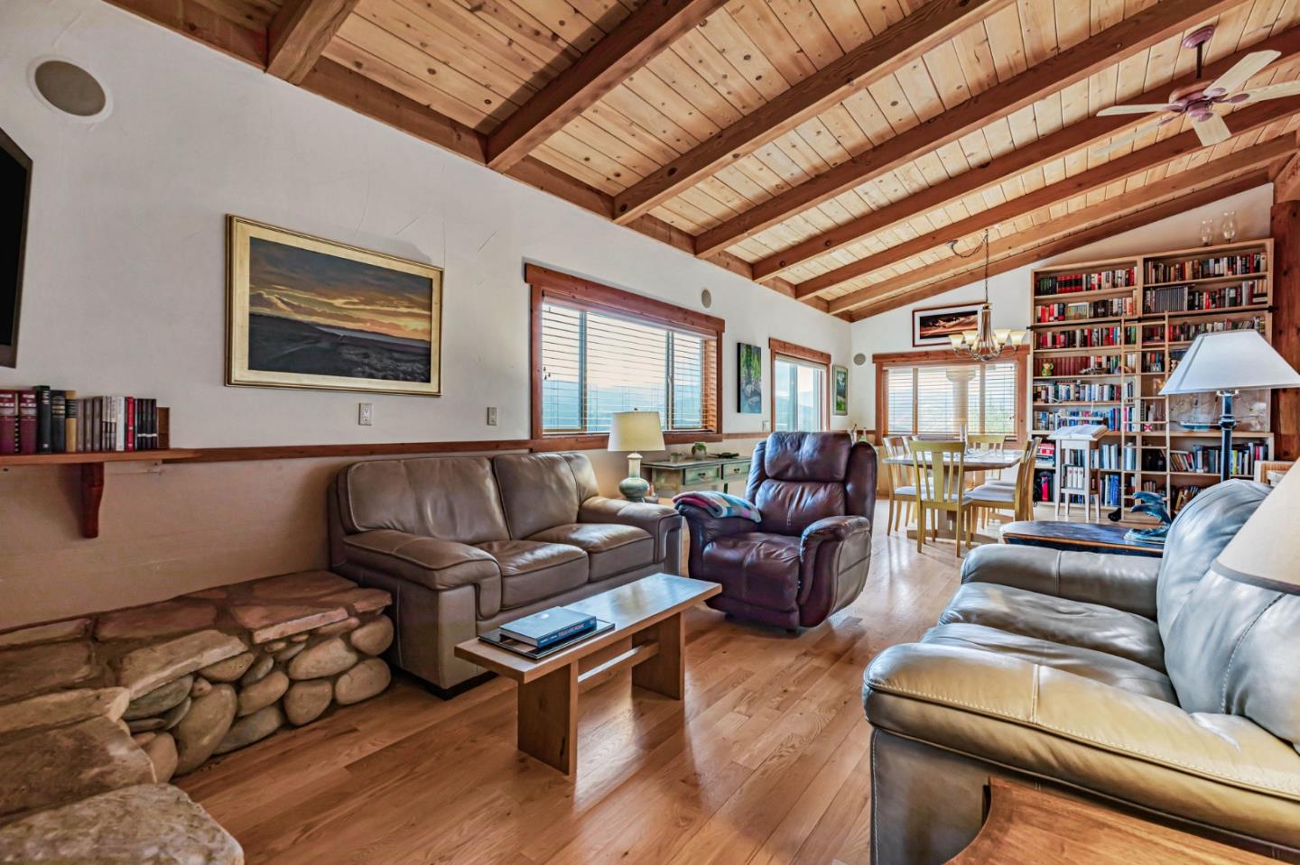 Detail Gallery Image 23 of 74 For 18 Asoleado Dr, Carmel Valley,  CA 93924 - 3 Beds | 2 Baths