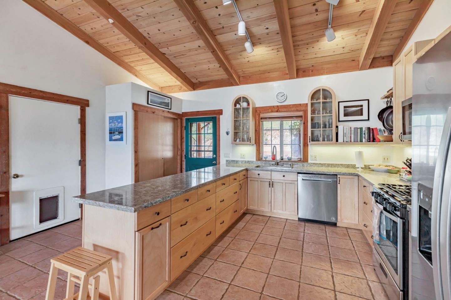 Detail Gallery Image 26 of 74 For 18 Asoleado Dr, Carmel Valley,  CA 93924 - 3 Beds | 2 Baths