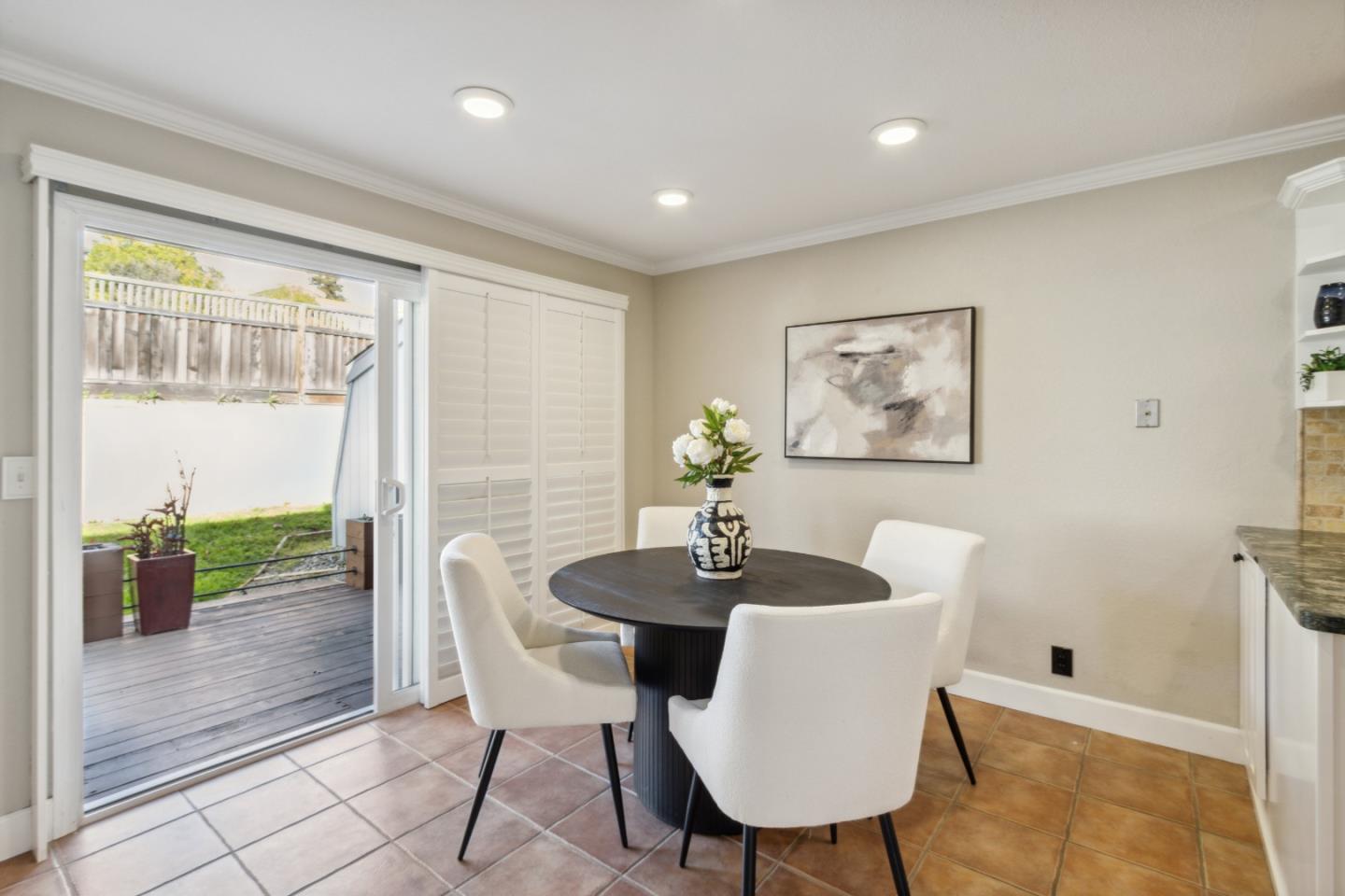Detail Gallery Image 8 of 36 For 2833 Casa De Vida Dr, Aptos,  CA 95003 - 2 Beds | 2/1 Baths