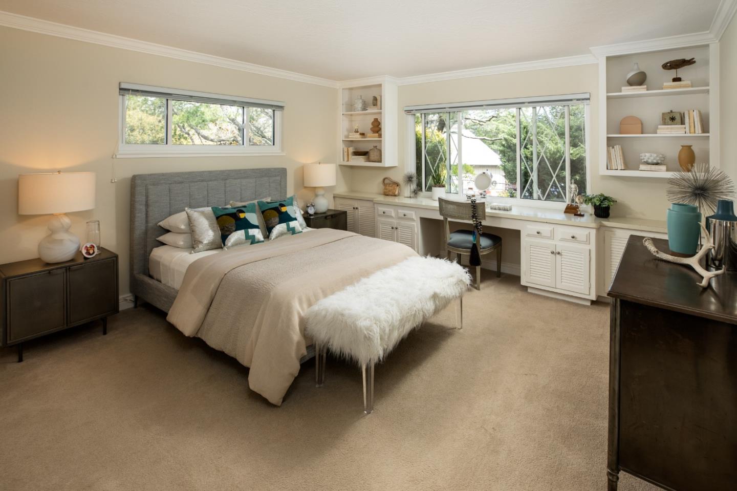 Detail Gallery Image 24 of 47 For 252 Raymundo Dr, Woodside,  CA 94062 - 4 Beds | 3 Baths