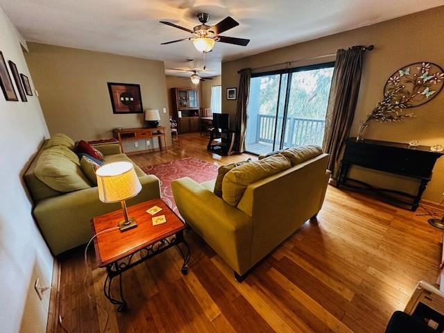 Detail Gallery Image 13 of 29 For 900 Cambridge Dr #56,  Benicia,  CA 94510 - 2 Beds | 1 Baths
