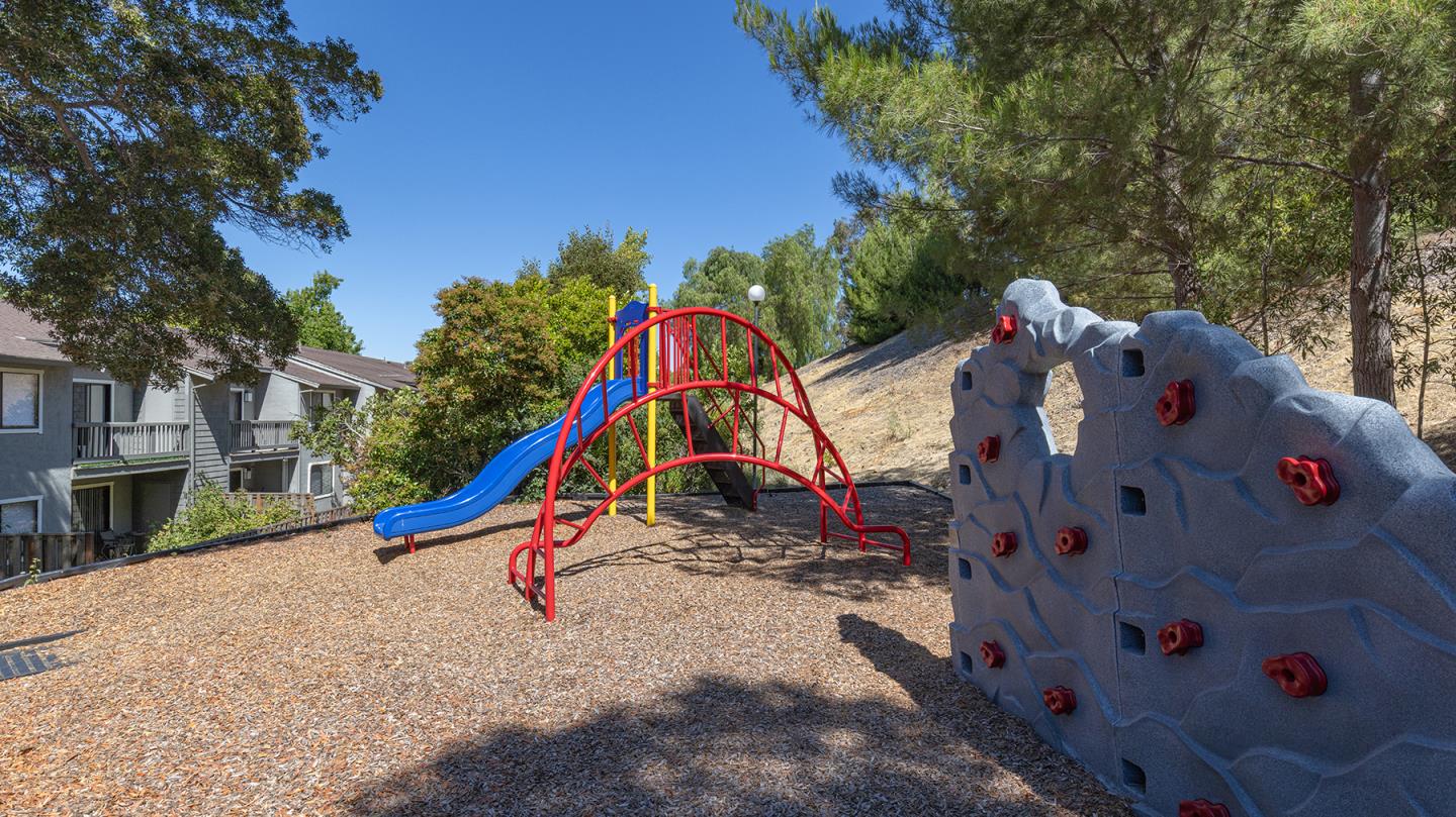 Detail Gallery Image 42 of 43 For 900 Cambridge Dr #56,  Benicia,  CA 94510 - 2 Beds | 1 Baths