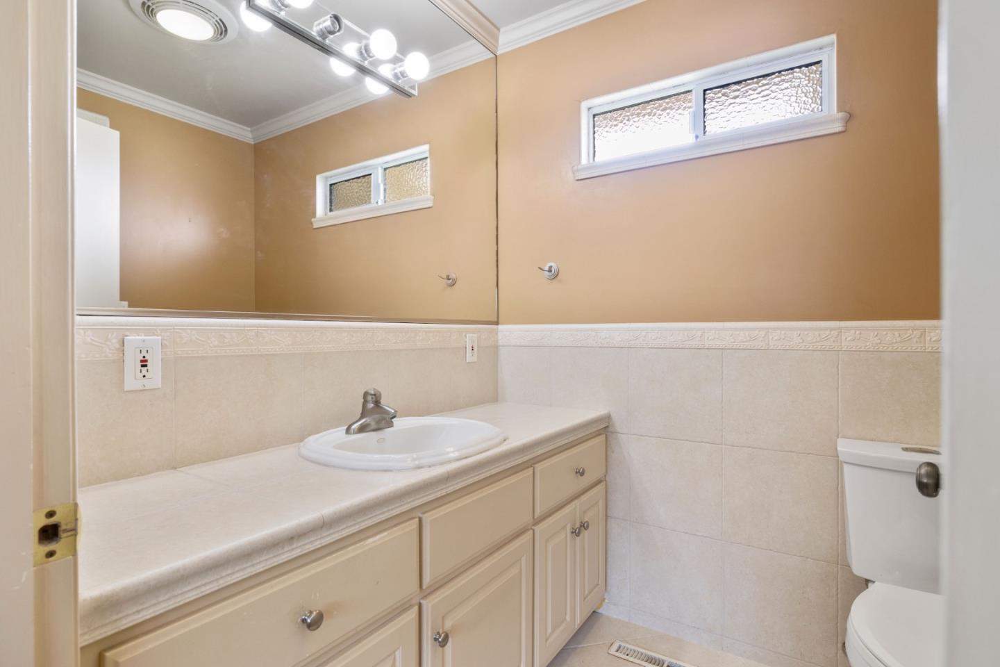 Detail Gallery Image 21 of 39 For 101 Bronson St, Watsonville,  CA 95076 - 3 Beds | 2 Baths