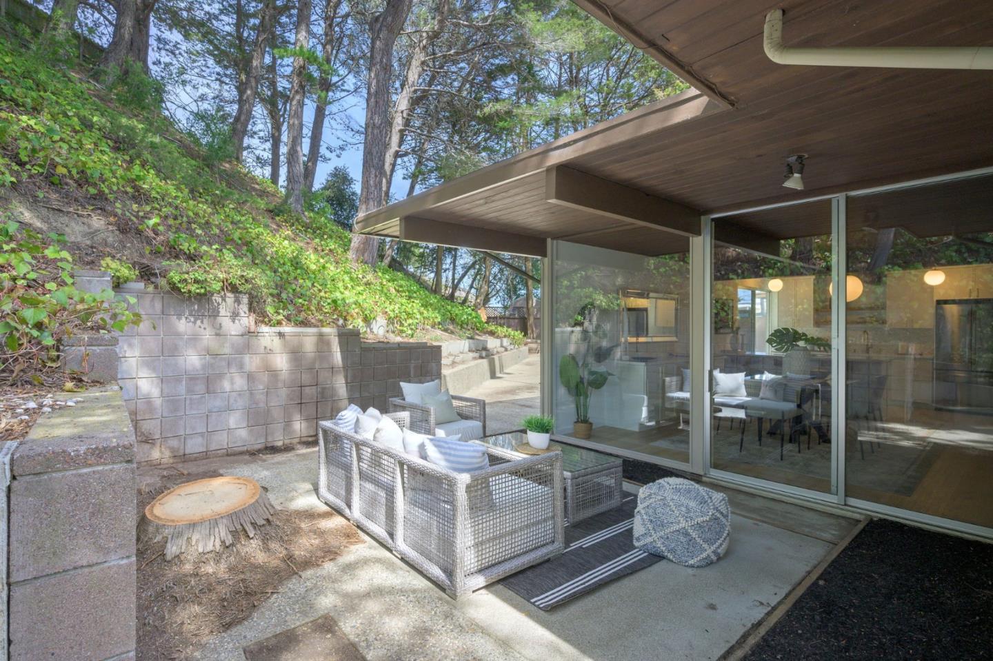 Detail Gallery Image 62 of 87 For 7 Mariposa Ct, Burlingame,  CA 94010 - 4 Beds | 2 Baths
