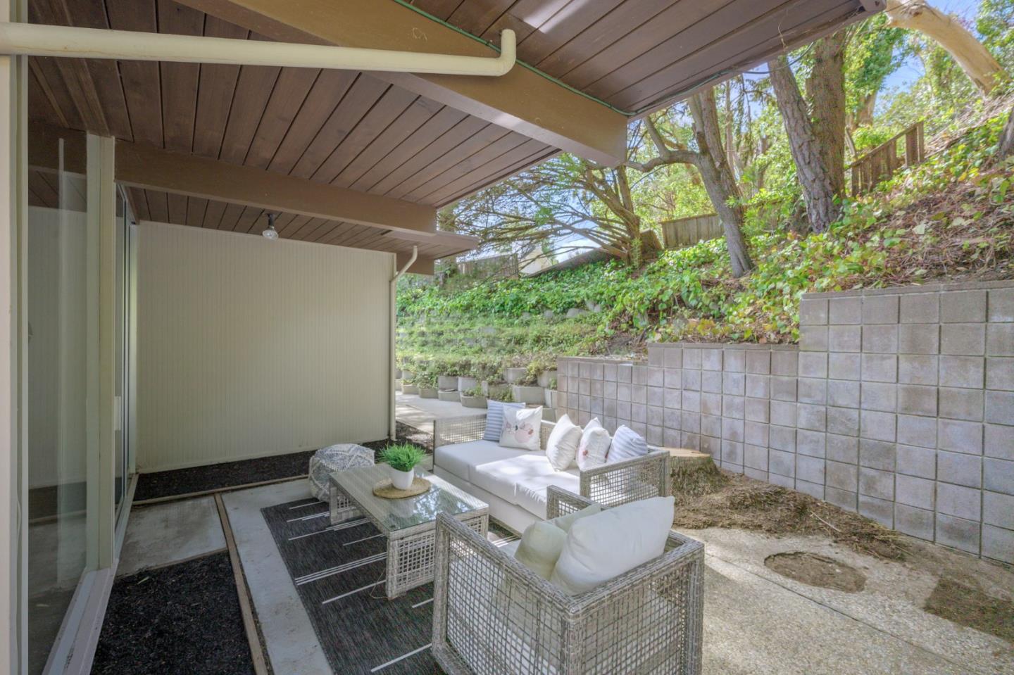Detail Gallery Image 63 of 87 For 7 Mariposa Ct, Burlingame,  CA 94010 - 4 Beds | 2 Baths