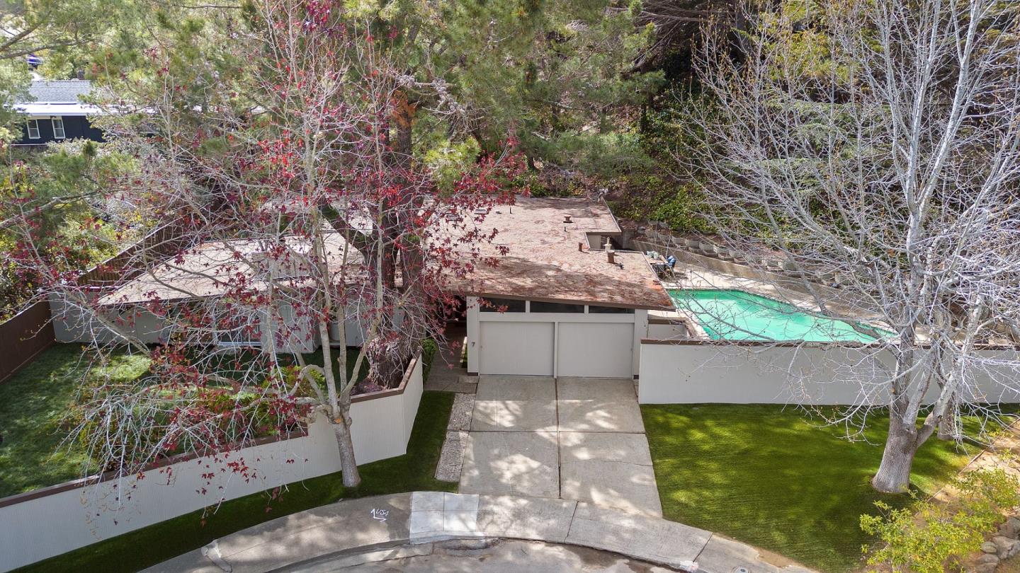 Detail Gallery Image 73 of 87 For 7 Mariposa Ct, Burlingame,  CA 94010 - 4 Beds | 2 Baths