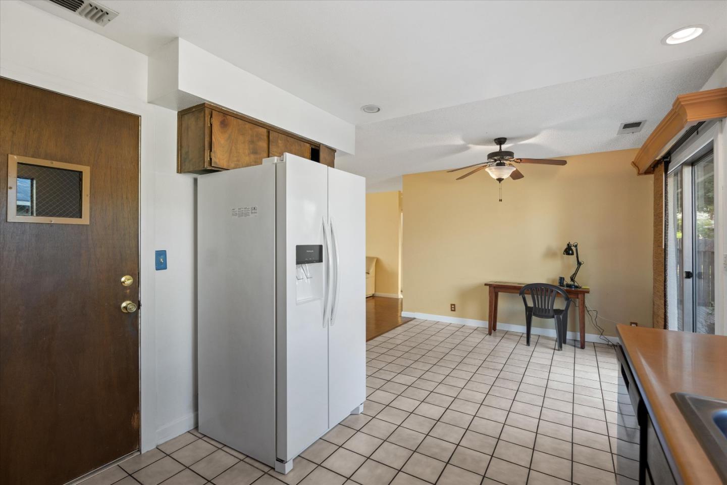 Detail Gallery Image 14 of 24 For 976 Jenooke Ln, Chico,  CA 95926 - 2 Beds | 2 Baths