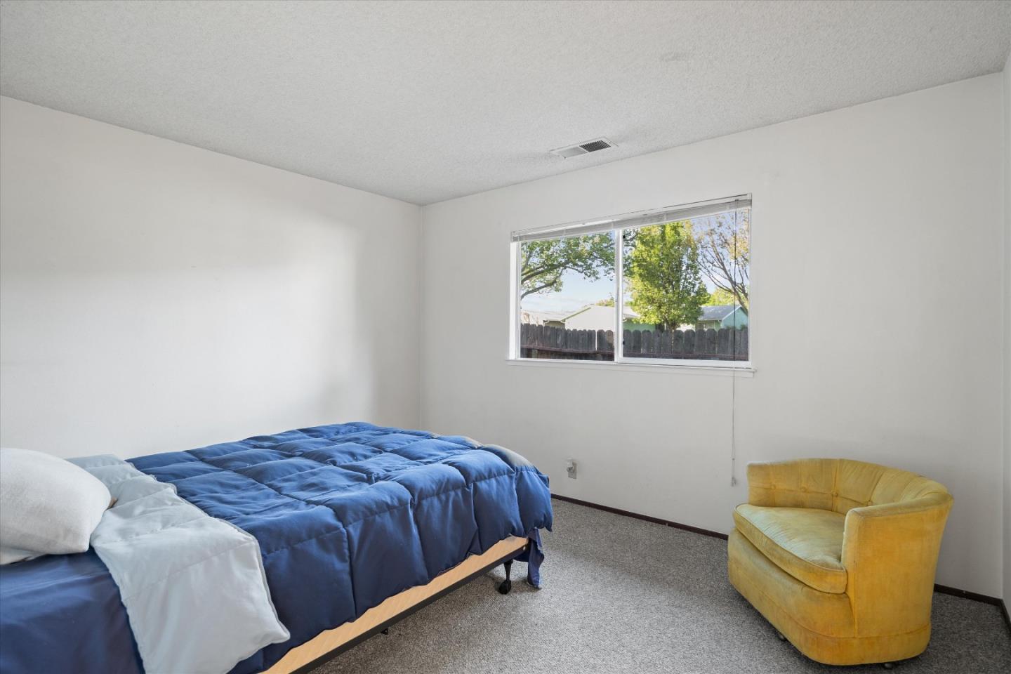 Detail Gallery Image 15 of 24 For 976 Jenooke Ln, Chico,  CA 95926 - 2 Beds | 2 Baths