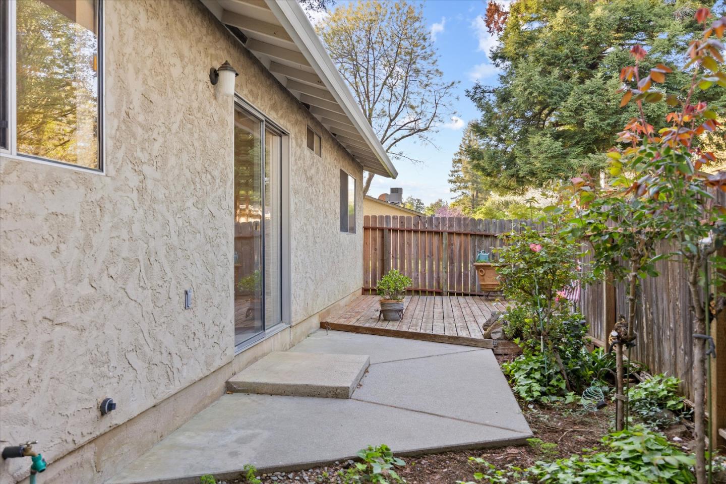 Detail Gallery Image 23 of 24 For 976 Jenooke Ln, Chico,  CA 95926 - 2 Beds | 2 Baths