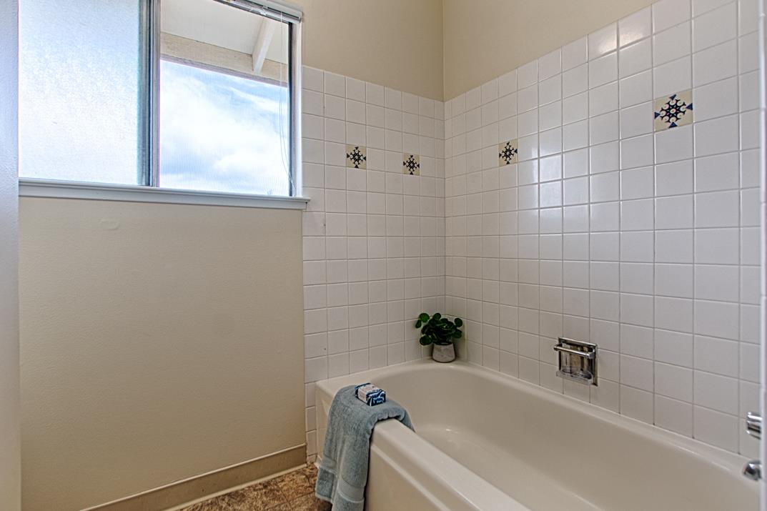 Detail Gallery Image 13 of 29 For 106 Palo Verde Ter, Santa Cruz,  CA 95060 - 1 Beds | 1 Baths