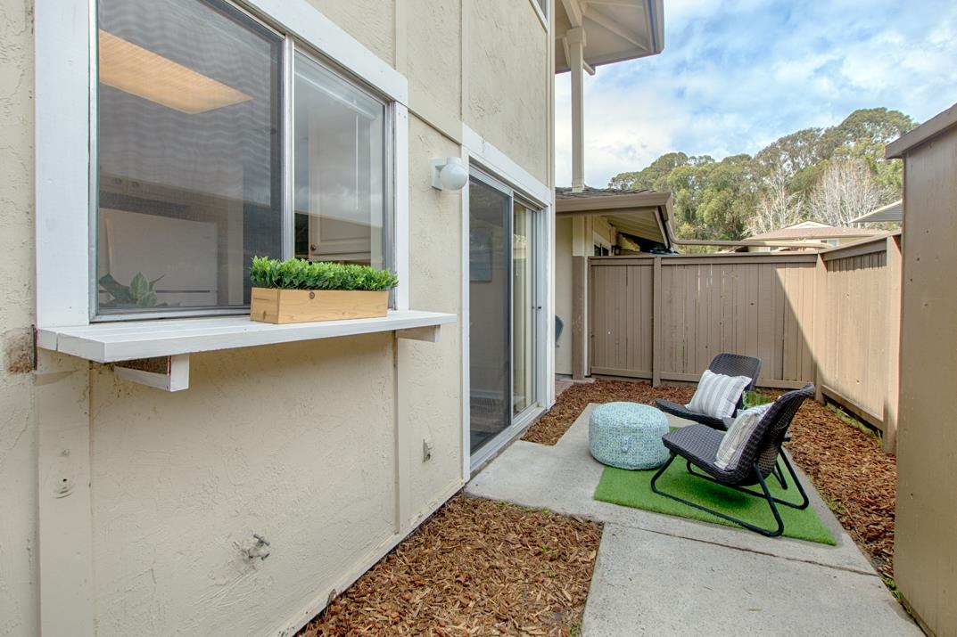 Detail Gallery Image 8 of 29 For 106 Palo Verde Ter, Santa Cruz,  CA 95060 - 1 Beds | 1 Baths