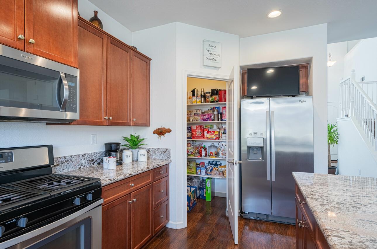 Detail Gallery Image 11 of 37 For 1141 San Gabriel, Soledad,  CA 93960 - 3 Beds | 2/1 Baths
