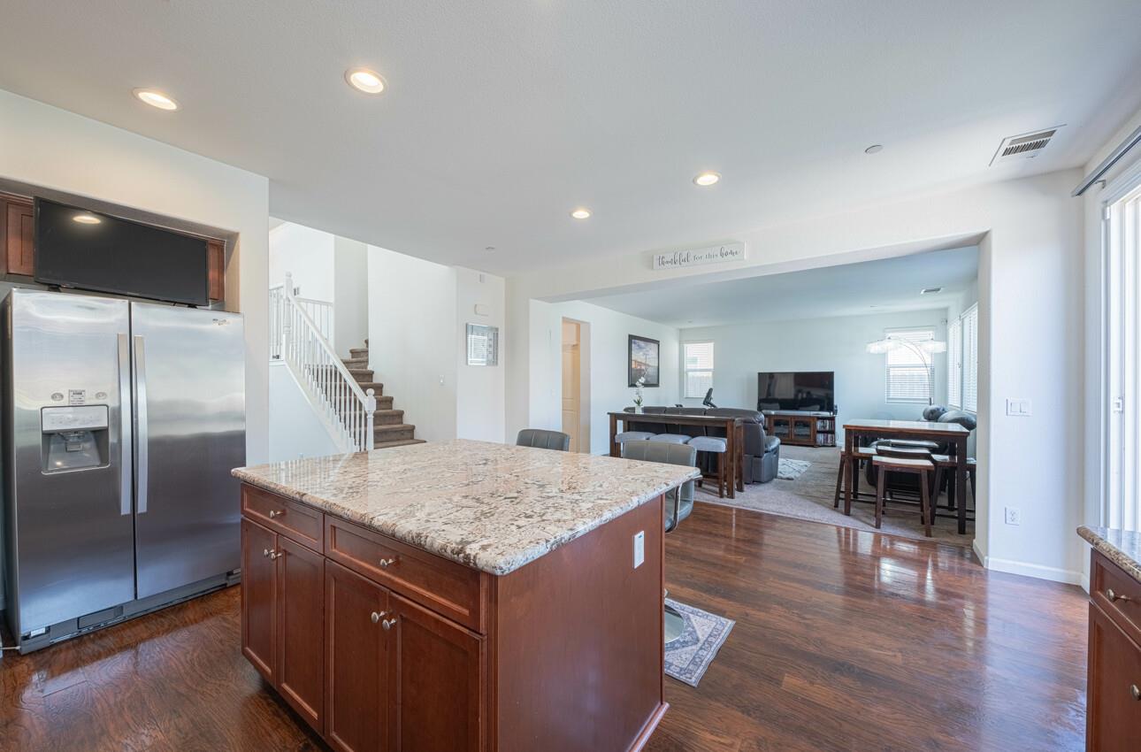 Detail Gallery Image 12 of 37 For 1141 San Gabriel, Soledad,  CA 93960 - 3 Beds | 2/1 Baths
