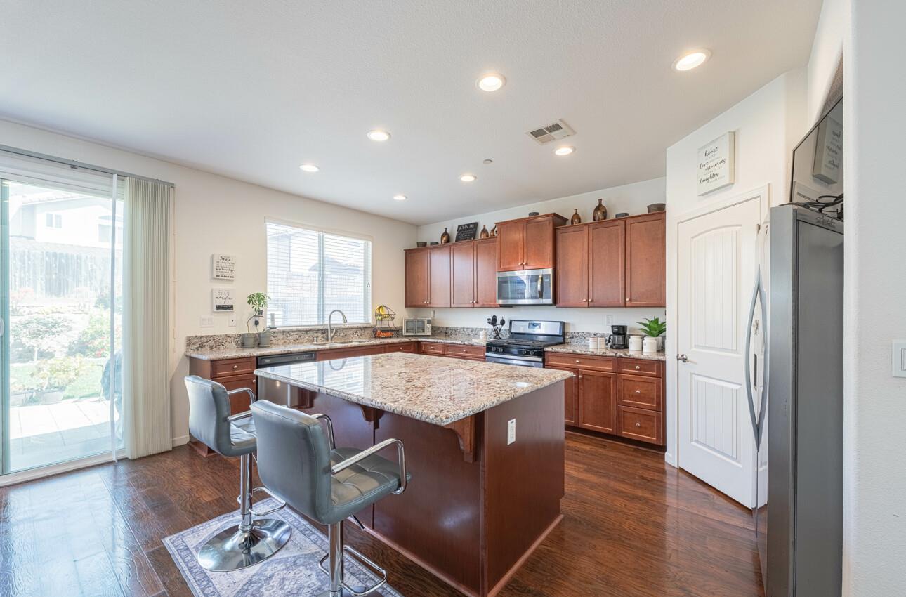 Detail Gallery Image 8 of 37 For 1141 San Gabriel, Soledad,  CA 93960 - 3 Beds | 2/1 Baths